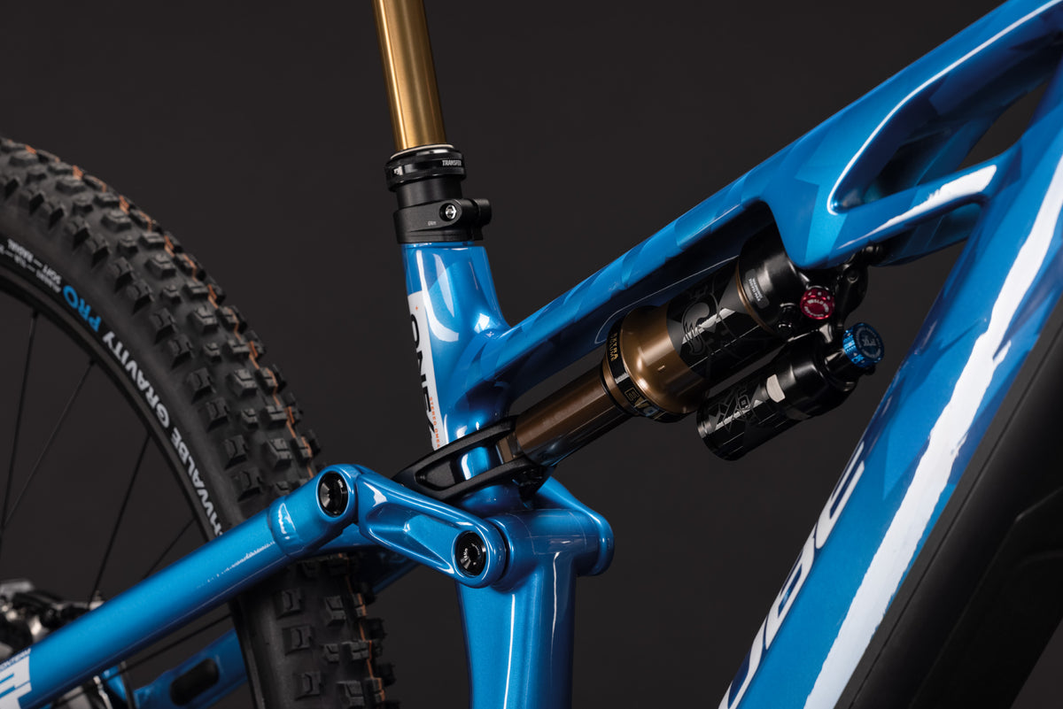 Cube Stereo Hybrid ONE44 HPC AT 800 actionteam (2027)