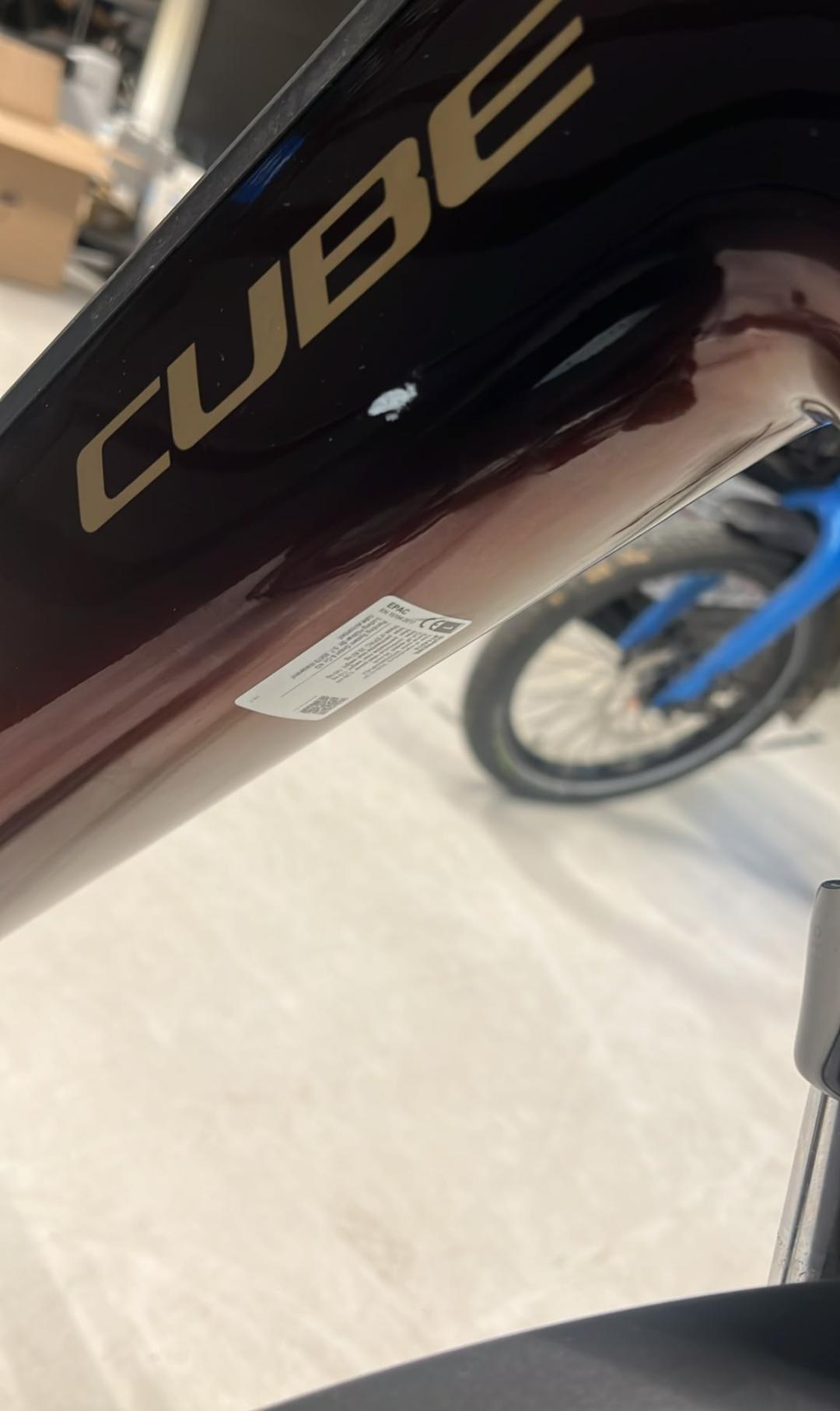 B-Ware: Cube Supreme Hybrid Comfort Pro 600 Easy Entry solareclipse´n´gold (2026)