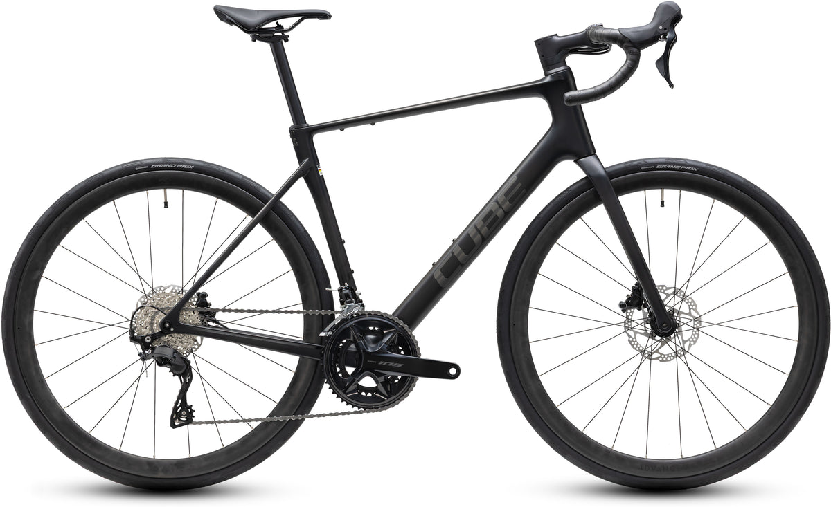 Cube Attain C:62 Race carbon´n´coalchrome (2027)